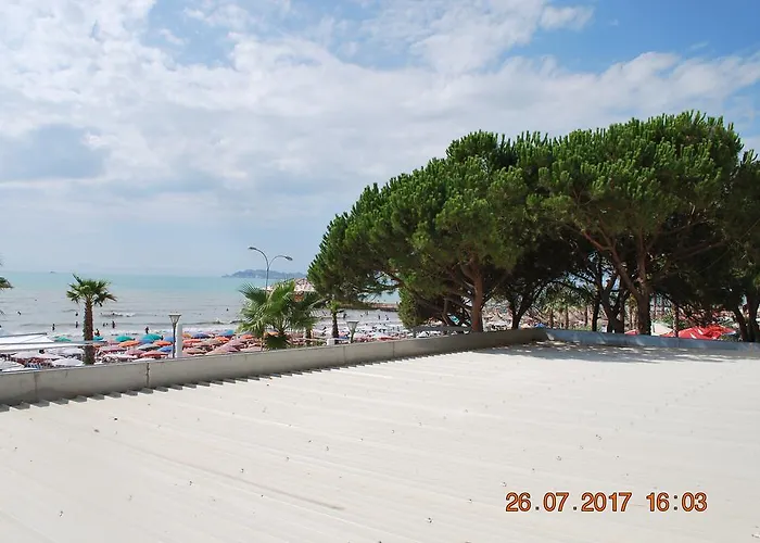 Fiona's Sea View