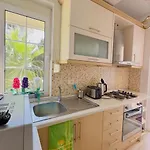 Fiona's Sea View Apartamento Golem (Tirana)