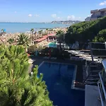Fiona's Sea View
