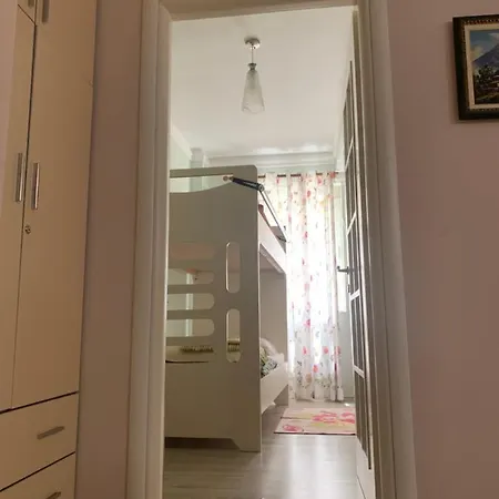 Fiona's Sea View Apartment