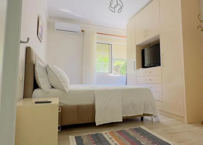 Fiona's Sea View Apartament